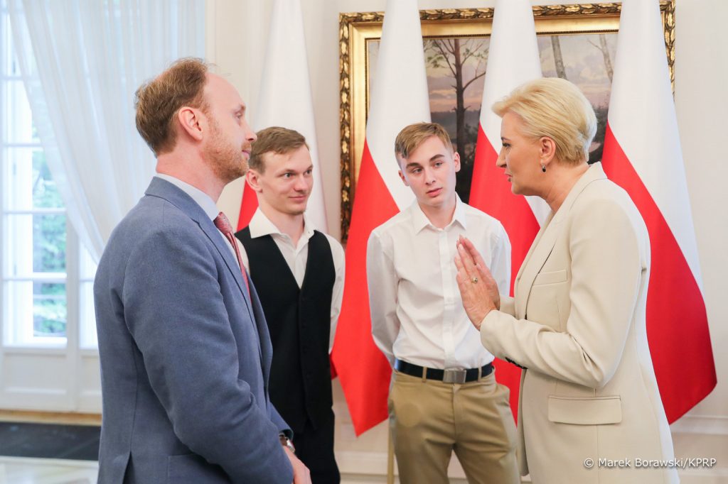 Sukcesy naszych uczniów w VI edycji Olimpiady Historii Polski dla Polonii i Polaków za Granicą!