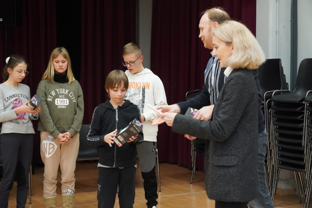 Konkursy historyczne i inne… Dyplomy i nagrody dla naszych uczniów