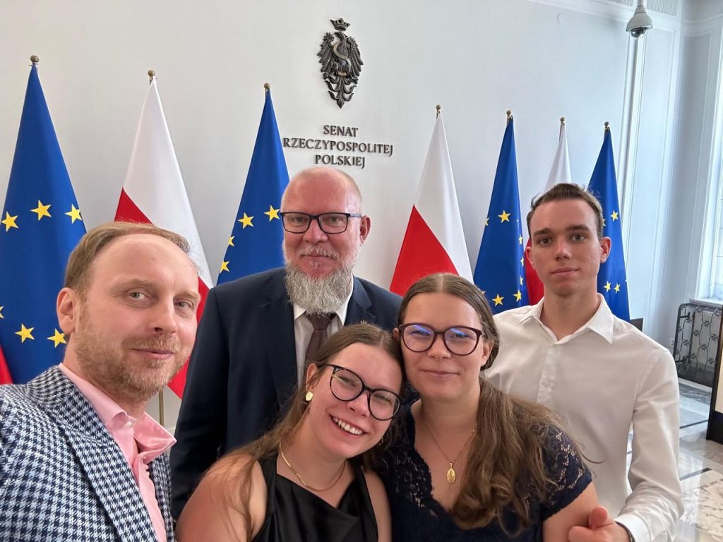 Trójka naszych finalistów olimpijczyków w polskim Senacie i w Belwederze