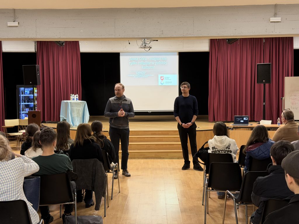 Spotkanie z historią: dr Bartosz Stuła gościem naszej Szkoły